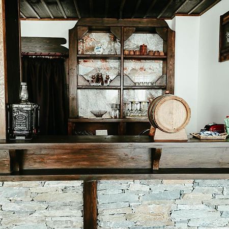 Rimovata Kashta Guest House 레슈텐 외부 사진